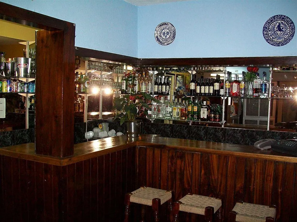 게스트하우스 Hostal Boutique Los Geranios Del Pinar 토레몰리노스 스페인