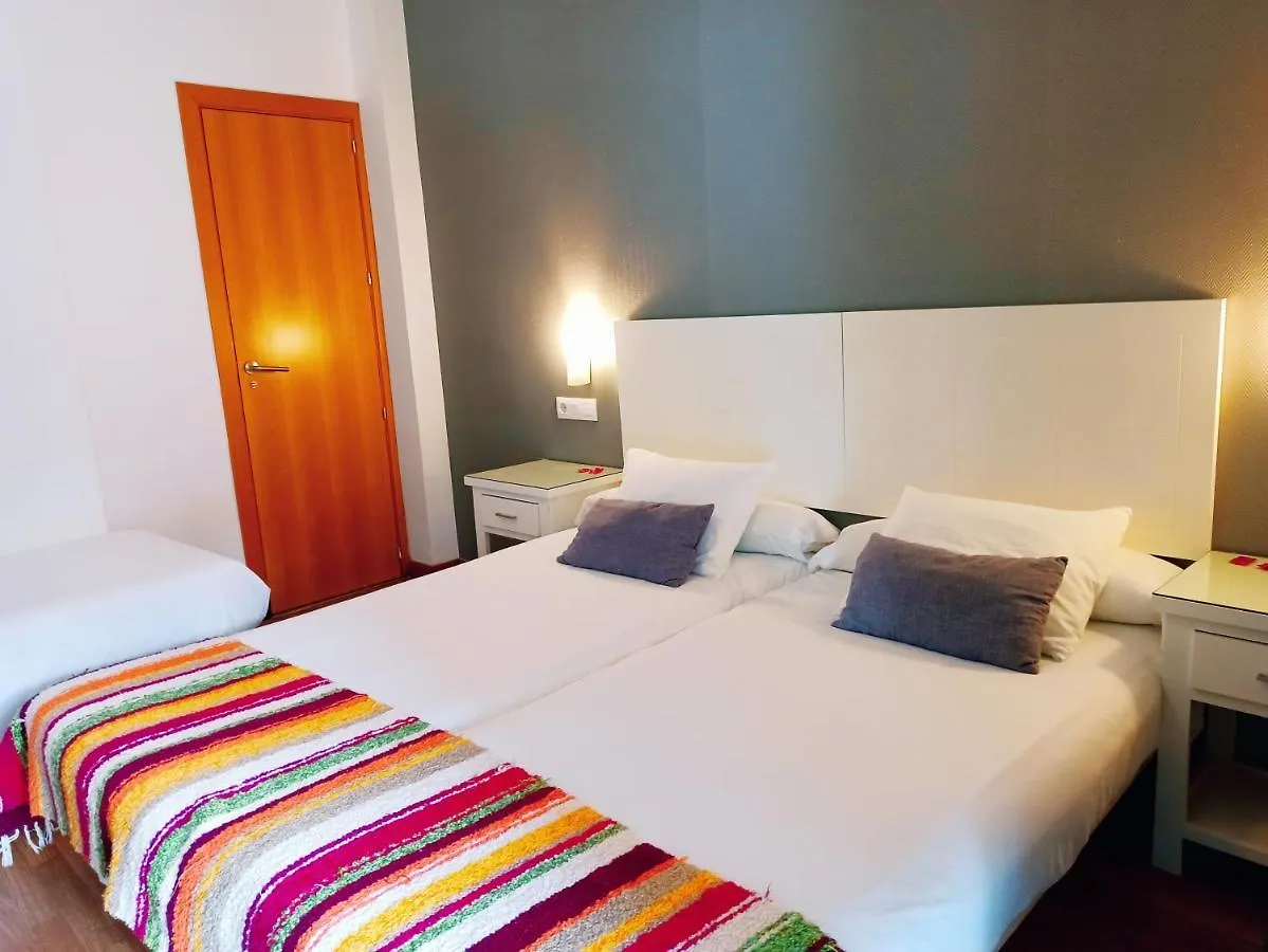 Hostal Boutique Los Geranios Del Pinar 토레몰리노스