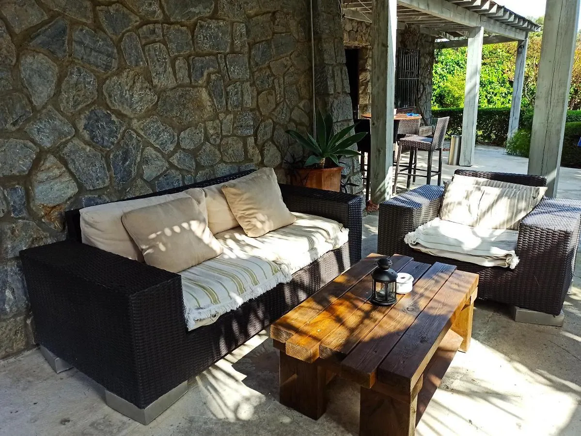 게스트하우스 Hostal Boutique Los Geranios Del Pinar 토레몰리노스 스페인